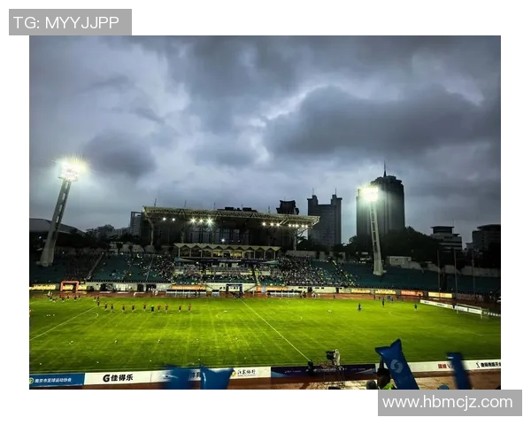 南京足球队边路渗透战术解析与实战应用探讨 南京足球队边路渗透战术解析与实战应用探讨