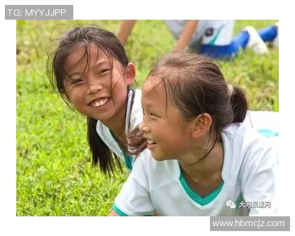 足球明星家庭生活揭秘七个孩子的成长故事与教育挑战 足球明星家庭生活揭秘七个孩子的成长故事与教育挑战