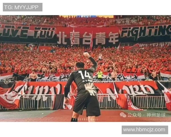 足球明星赛前祈祷视频引发热议展现信仰与勇气的完美结合 足球明星赛前祈祷视频引发热议展现信仰与勇气的完美结合